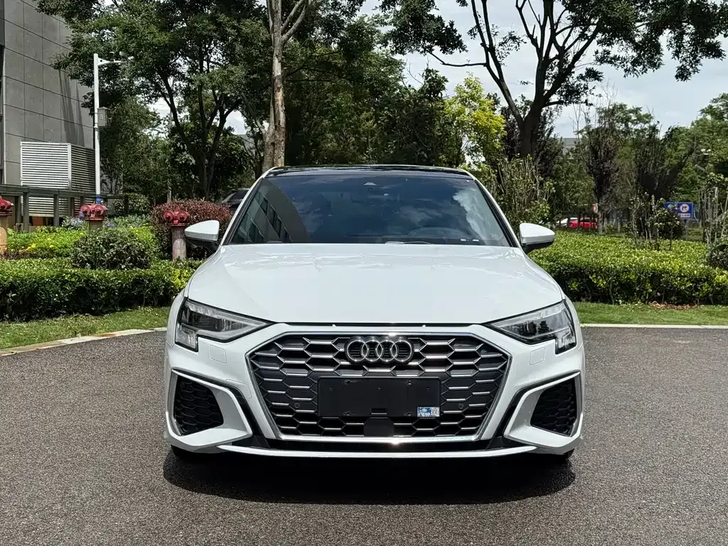 Audi A3 — фото 2