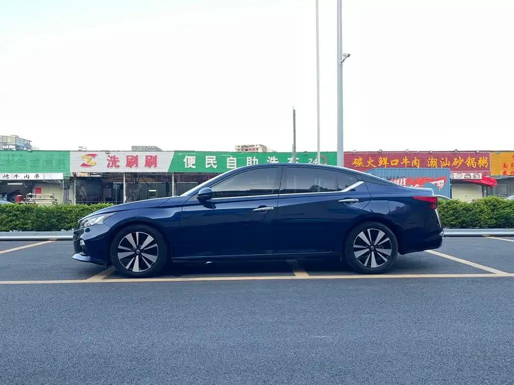 Nissan Teana — фото 7