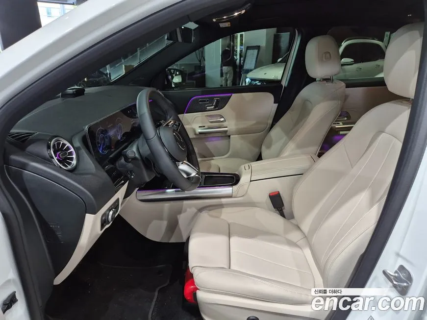 Mercedes-Benz EQA — фото 10