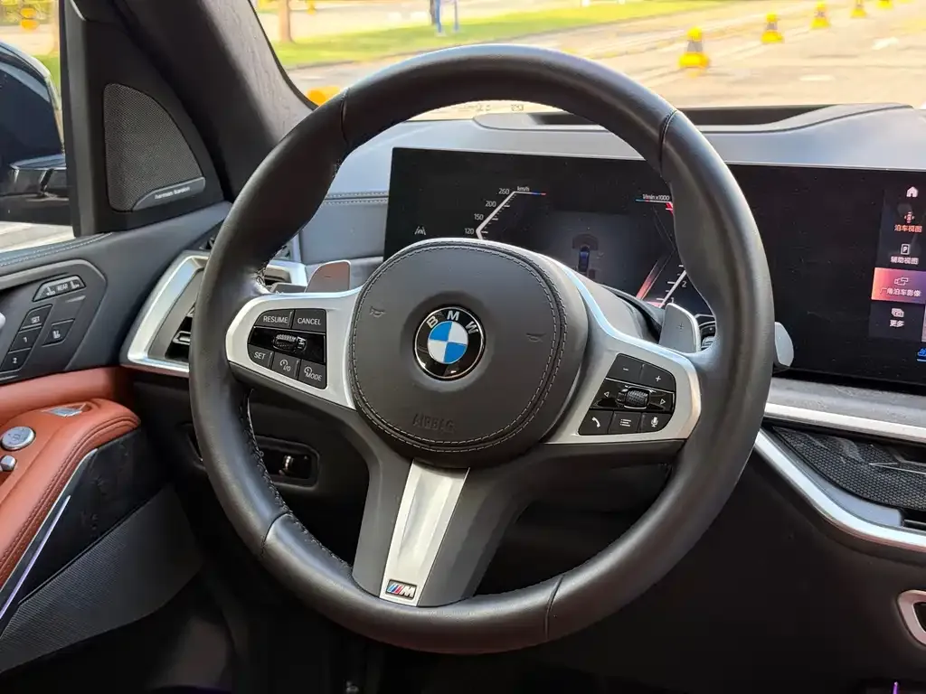 BMW X7 2024 из CN, фото 9