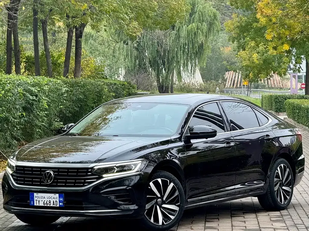 Volkswagen Passat 2021 из CN, фото 2