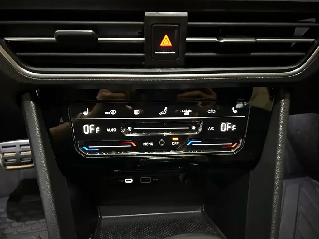 Volkswagen Tiguan L 2022 из CN, фото 10