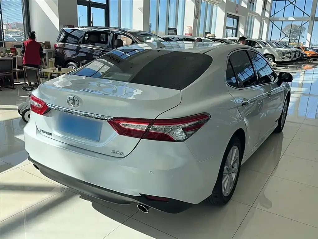 Toyota Camry 2022 из CN, фото 10