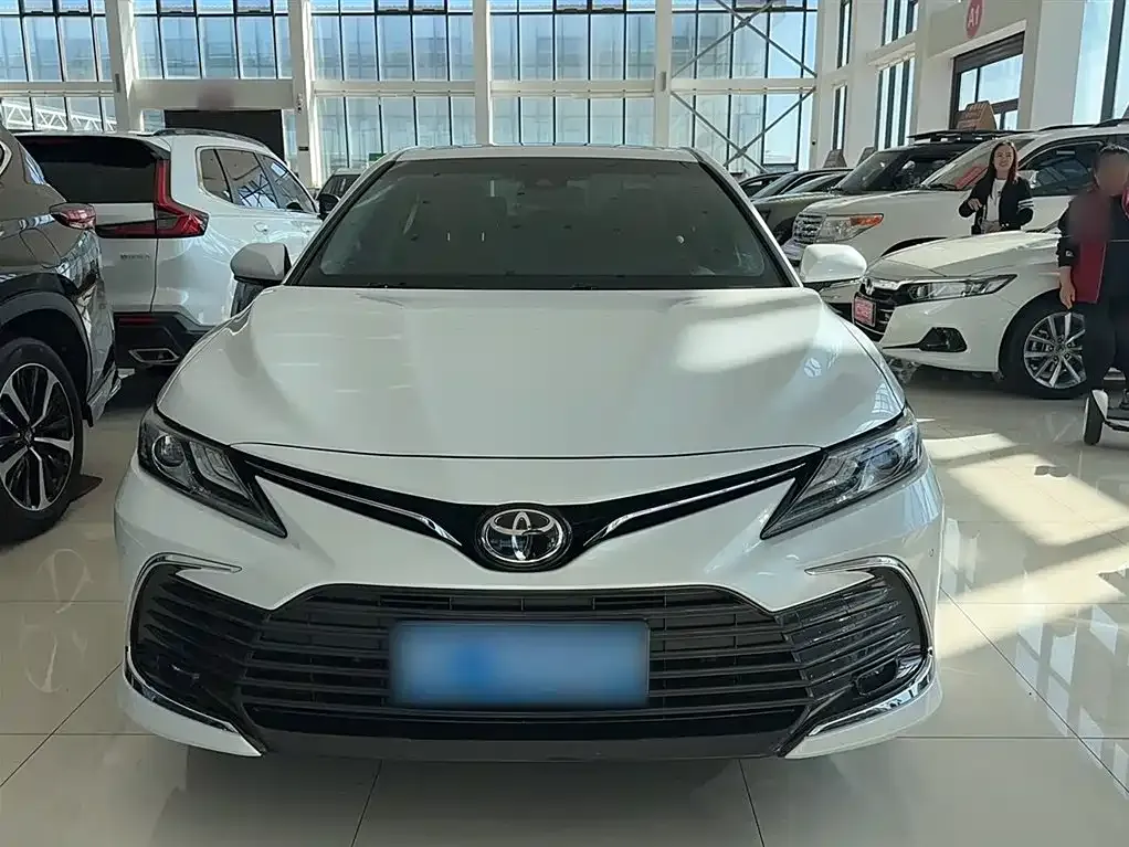 Toyota Camry 2022 из CN, фото 7
