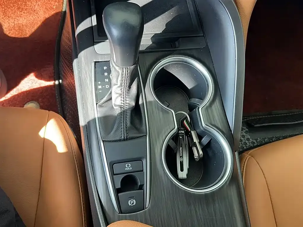 Toyota Camry 2022 из CN, фото 9