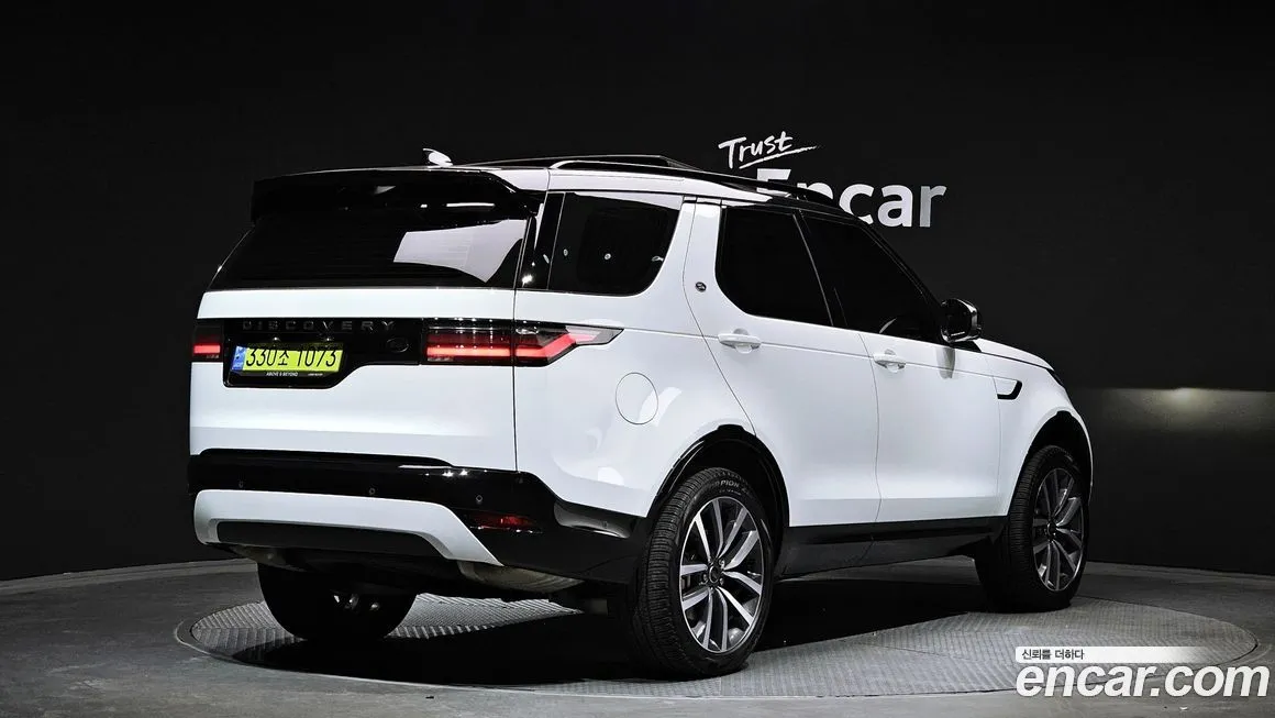 Land Rover Discovery 2023 из KR, фото 2
