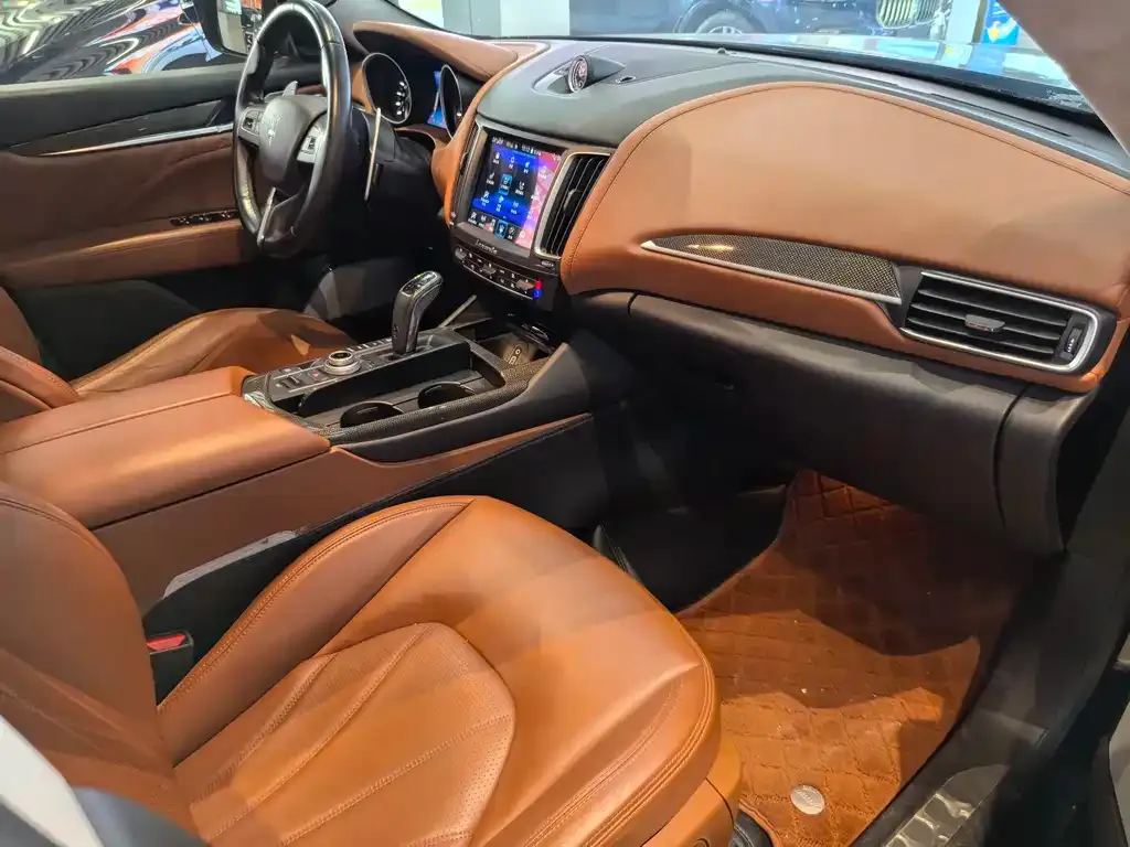 Maserati Levante 2021 из CN, фото 10