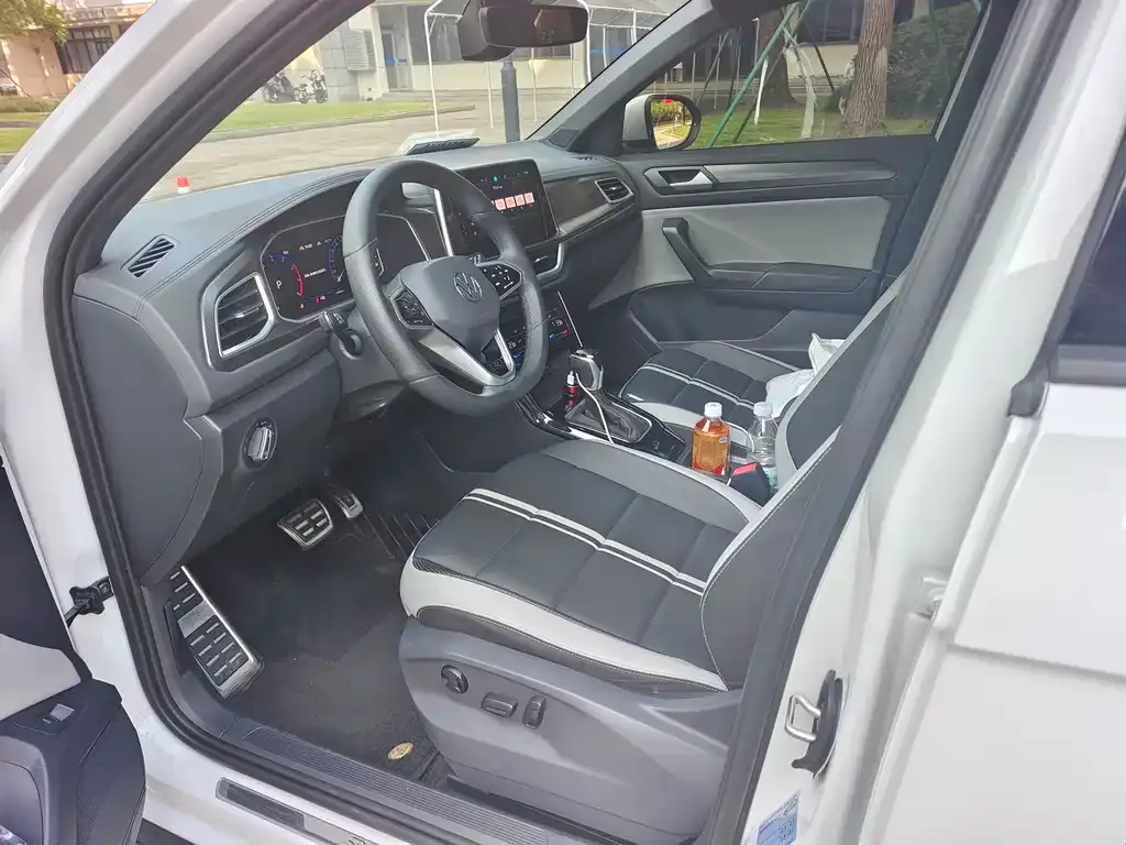 Volkswagen T-Roc 2024 из CN, фото 5
