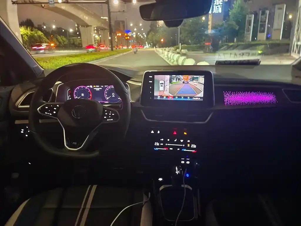 Volkswagen T-Roc 2024 из CN, фото 8