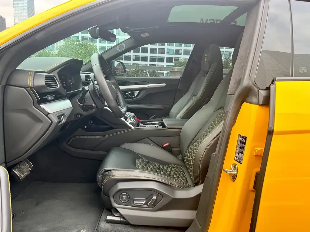 Lamborghini Urus 2021 из CN, фото 7