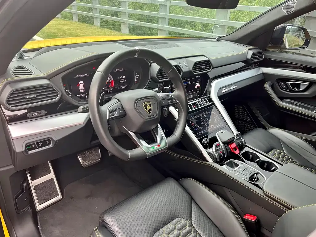 Lamborghini Urus 2021 из CN, фото 9