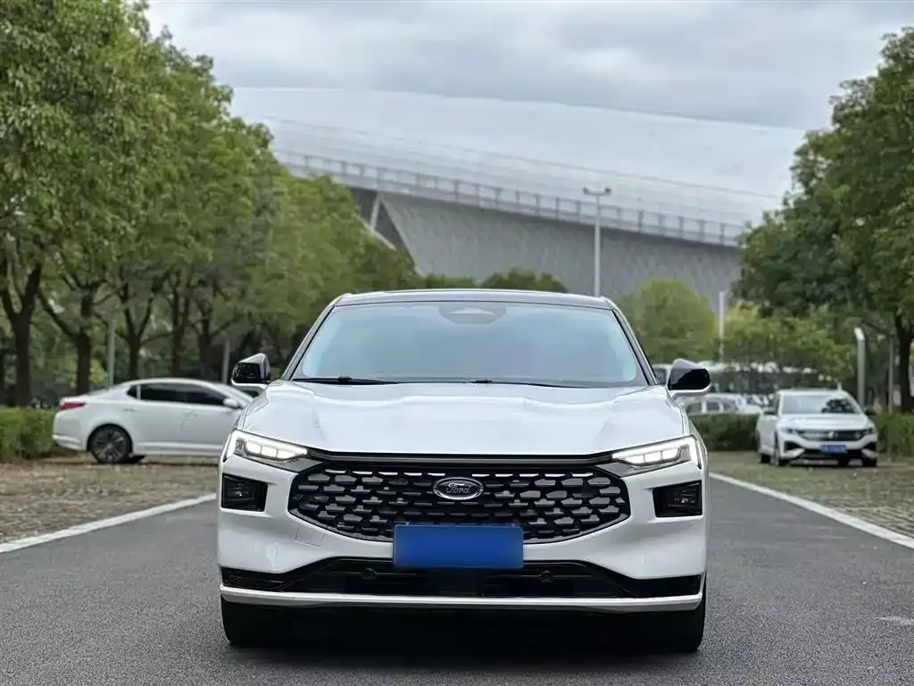 Ford Mondeo 2022 из CN, фото 3
