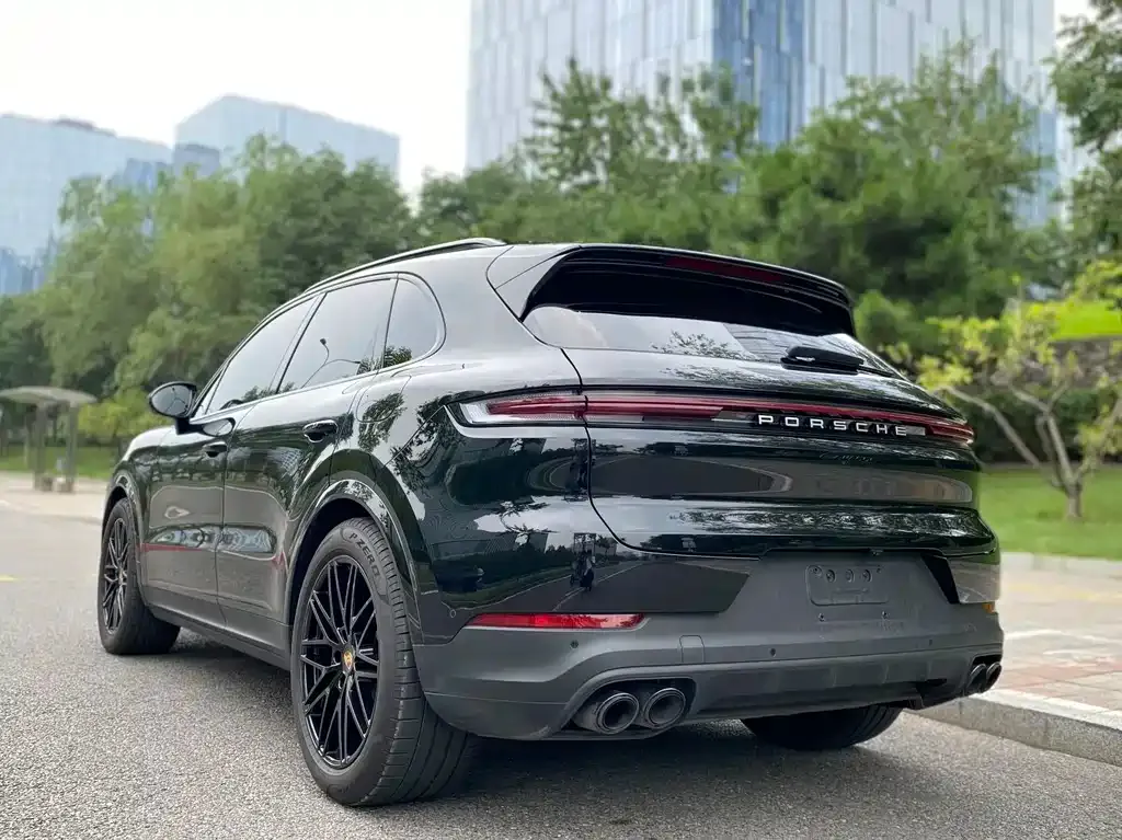 Porsche Cayenne Hybrid 2024 из CN, фото 3