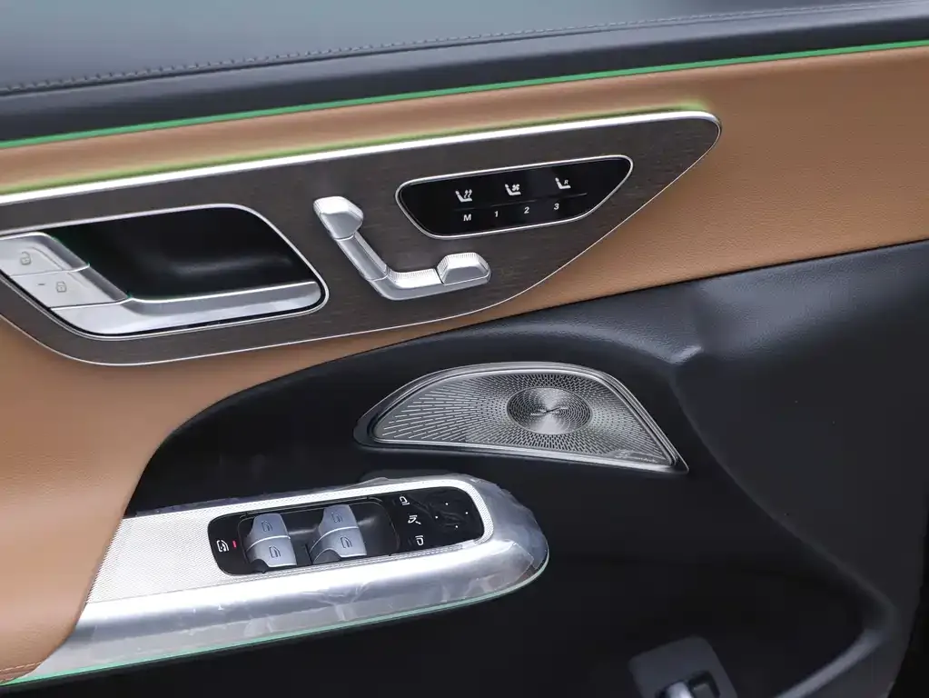 Mercedes-Benz E-Class 2025 из CN, фото 5