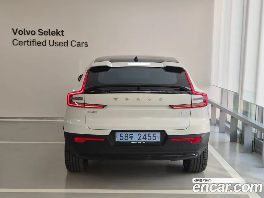 Volvo C40 2024 из KR, фото 4