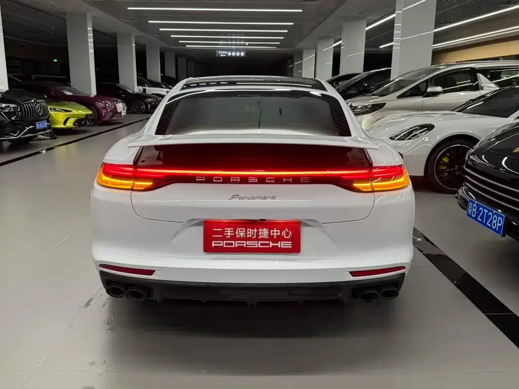 Porsche Panamera 2022 из CN, фото 5