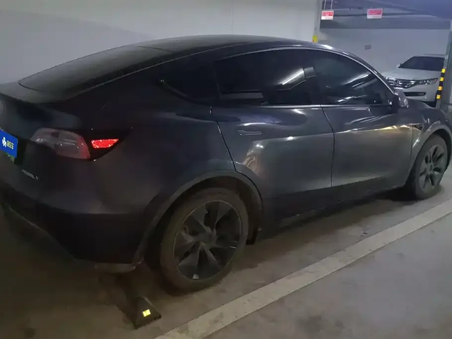 Tesla Model Y 2024 из CN, фото 3