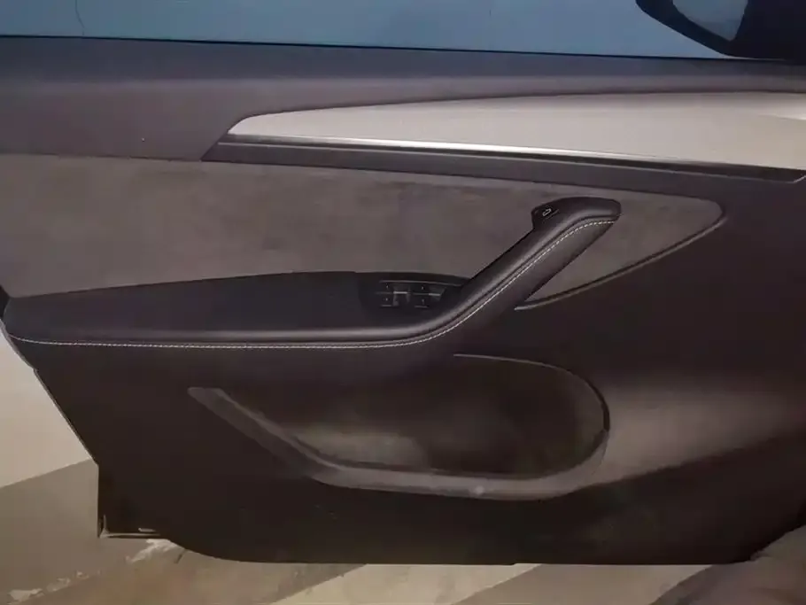 Tesla Model Y 2024 из CN, фото 7