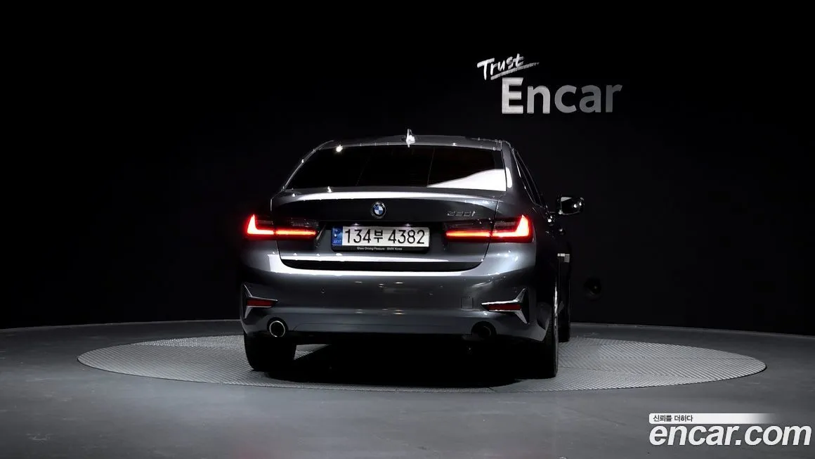 BMW 3-Series 2022 из KR, фото 4