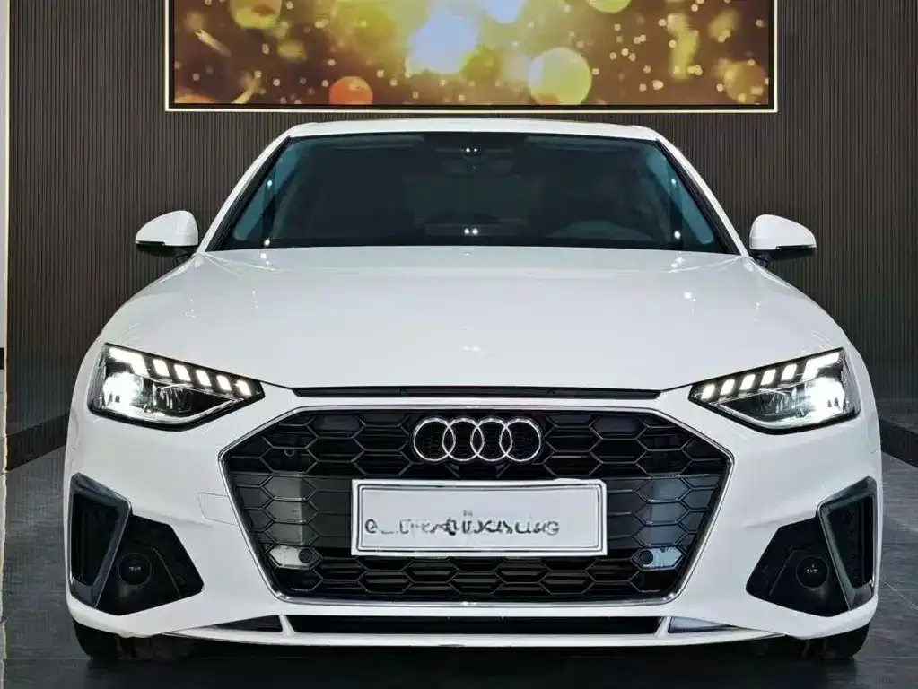 Audi A4L 2021 из CN, фото 2