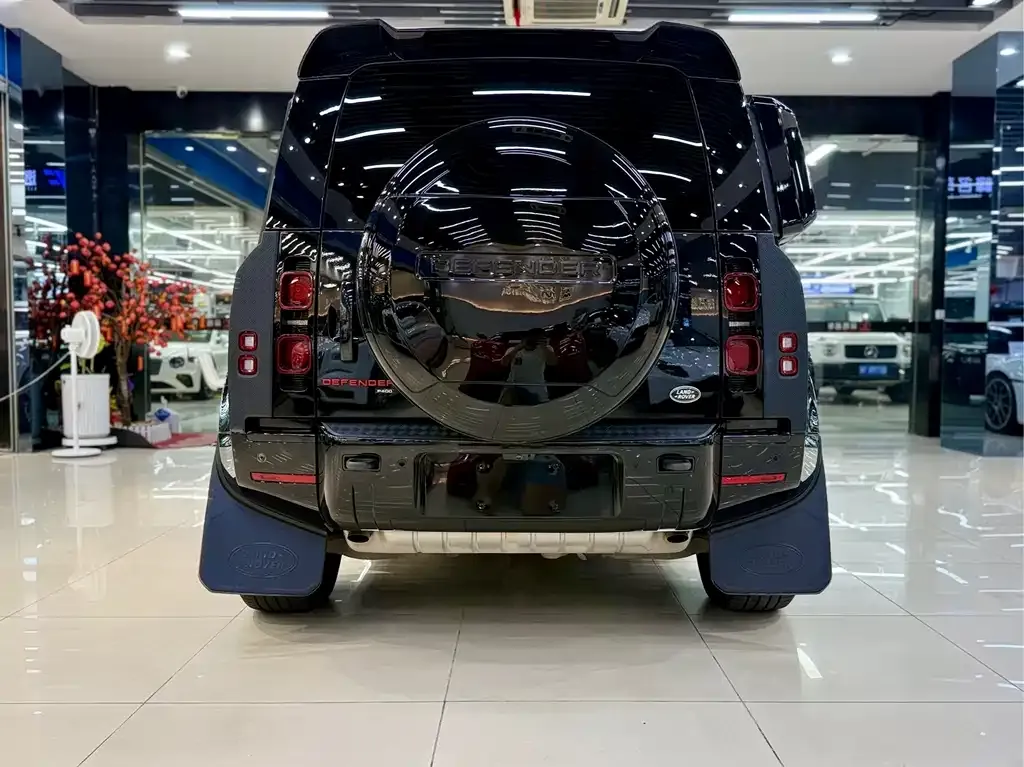 Land Rover Defender — фото 4