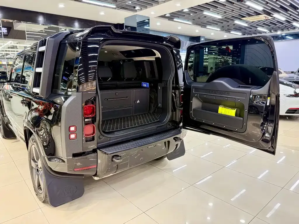 Land Rover Defender — фото 5