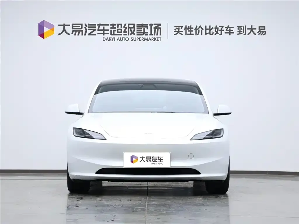 Tesla Model 3 2023 из CN, фото 2