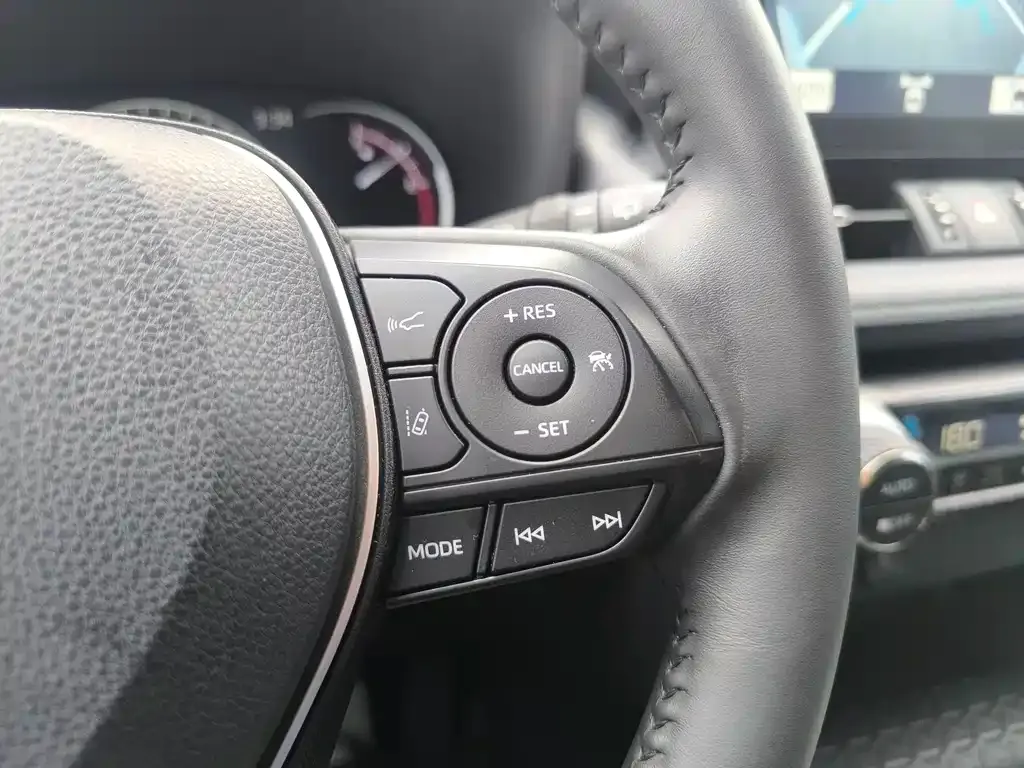 Toyota RAV4 2023 из CN, фото 10
