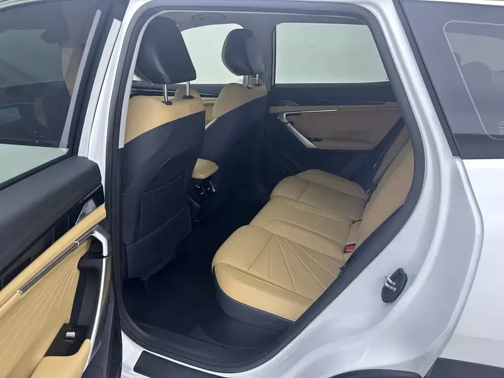 Geely Boyue L 2024 из CN, фото 8