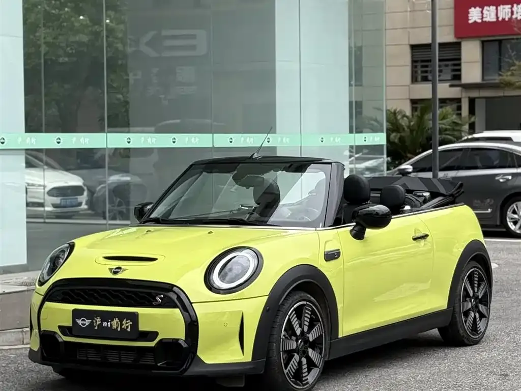 MINI Cooper (3-door) 2024 из CN, фото 1