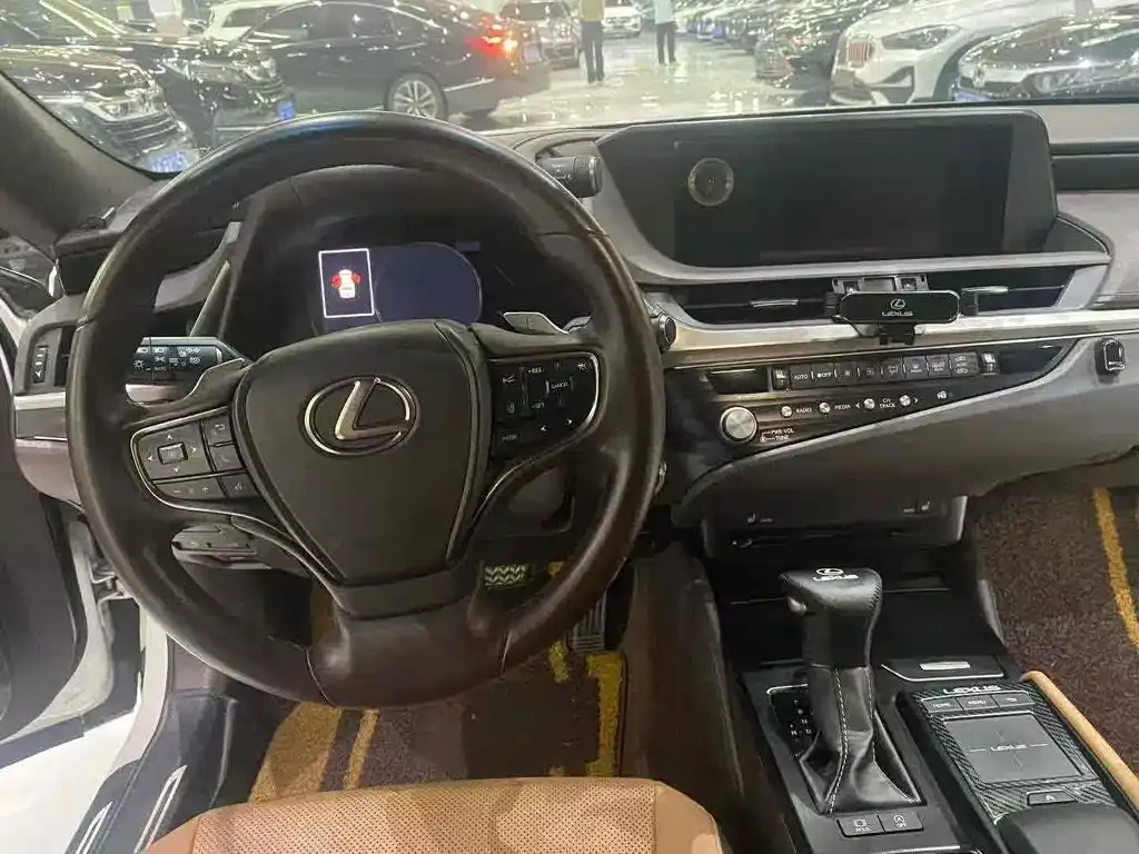 Lexus ES 2021 из CN, фото 8