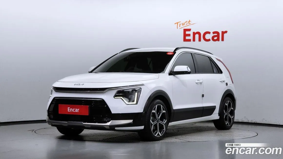 Kia Niro — фото 1
