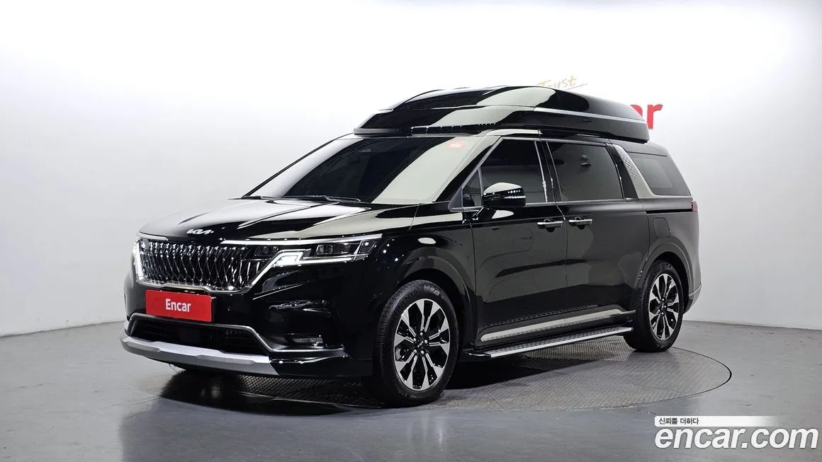 Kia Carnival — фото 1
