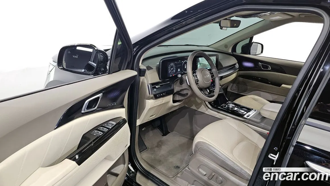 Kia Carnival — фото 10