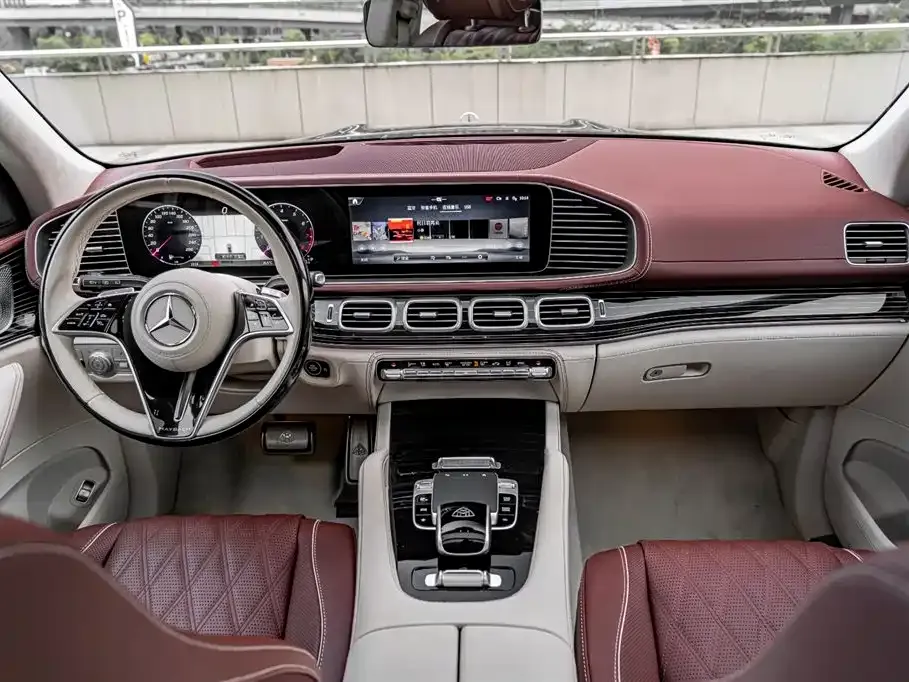 Mercedes-Benz GLS — фото 9