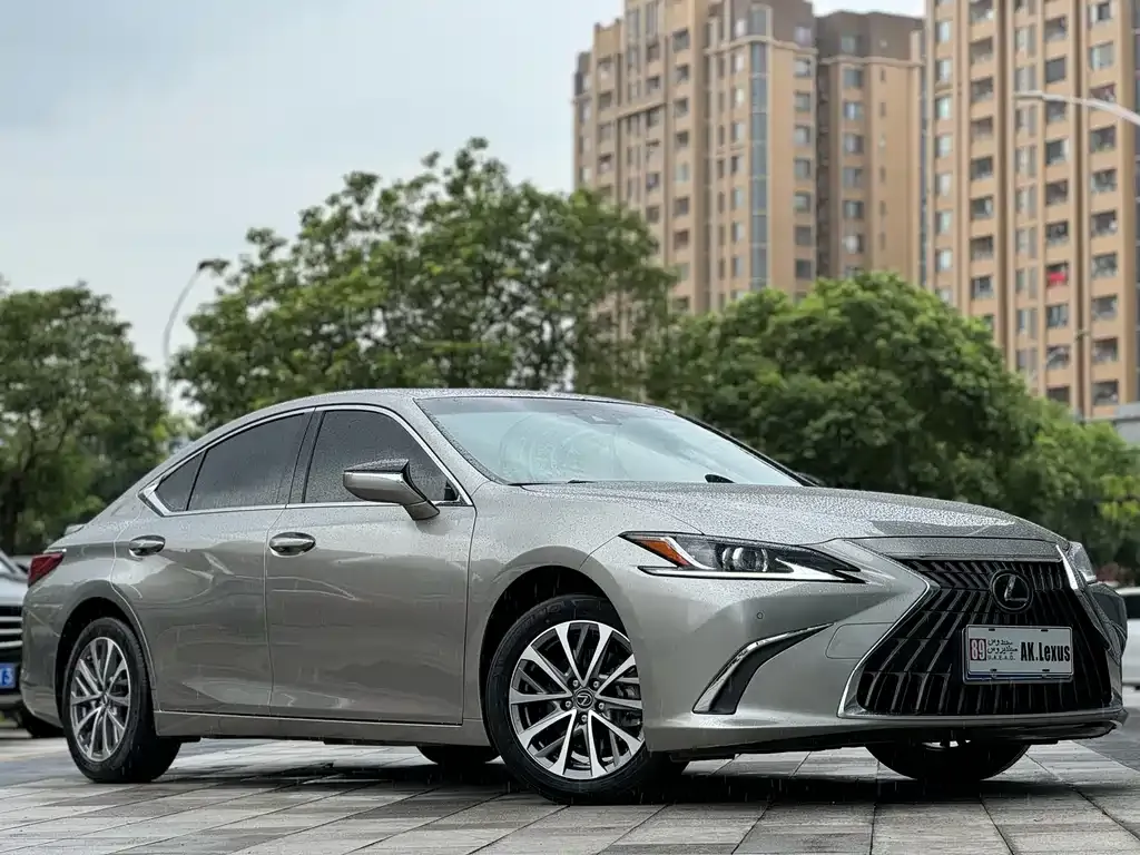 Lexus ES — фото 3
