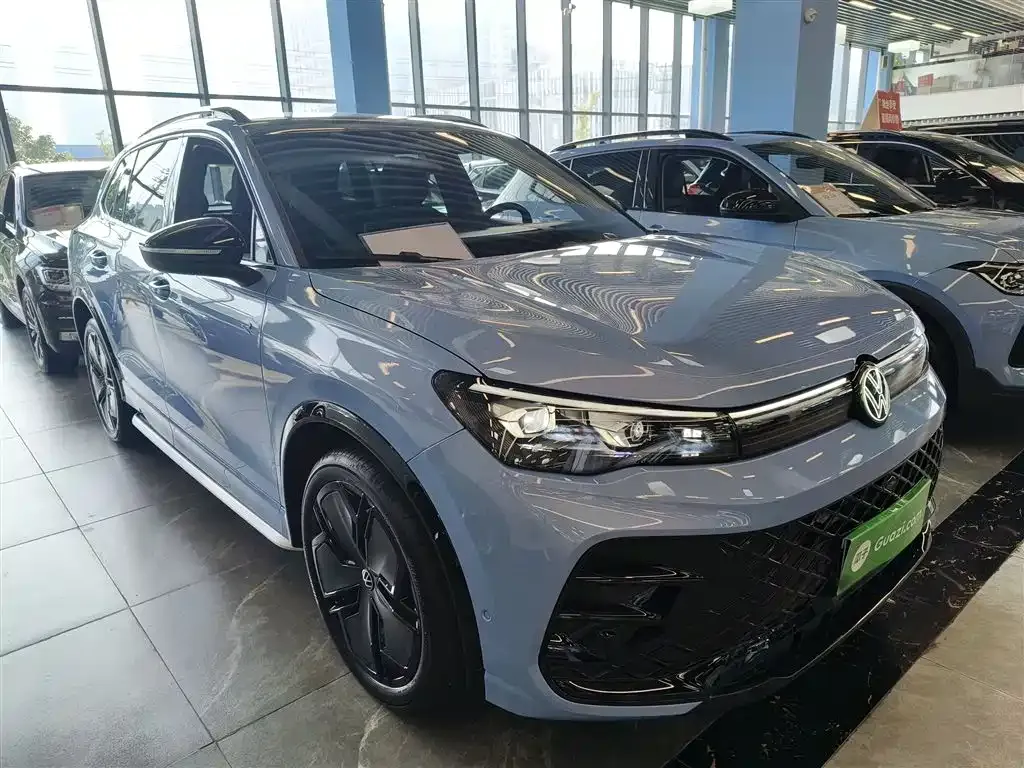 Volkswagen Tiguan L 2024 из CN, фото 4