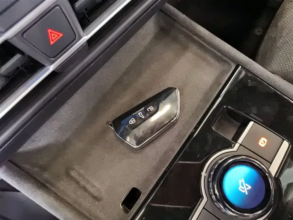 Volkswagen Tiguan L 2024 из CN, фото 9