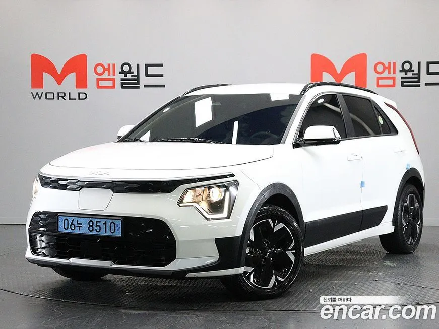 Kia Niro — фото 1