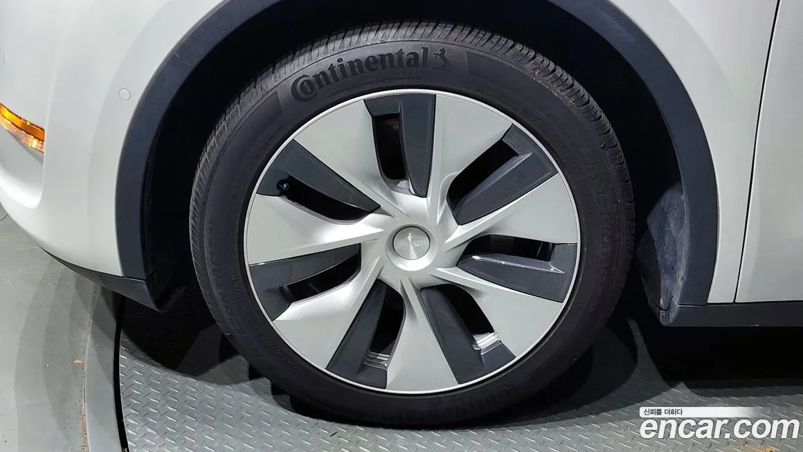 Tesla Model Y 2021 из KR, фото 5