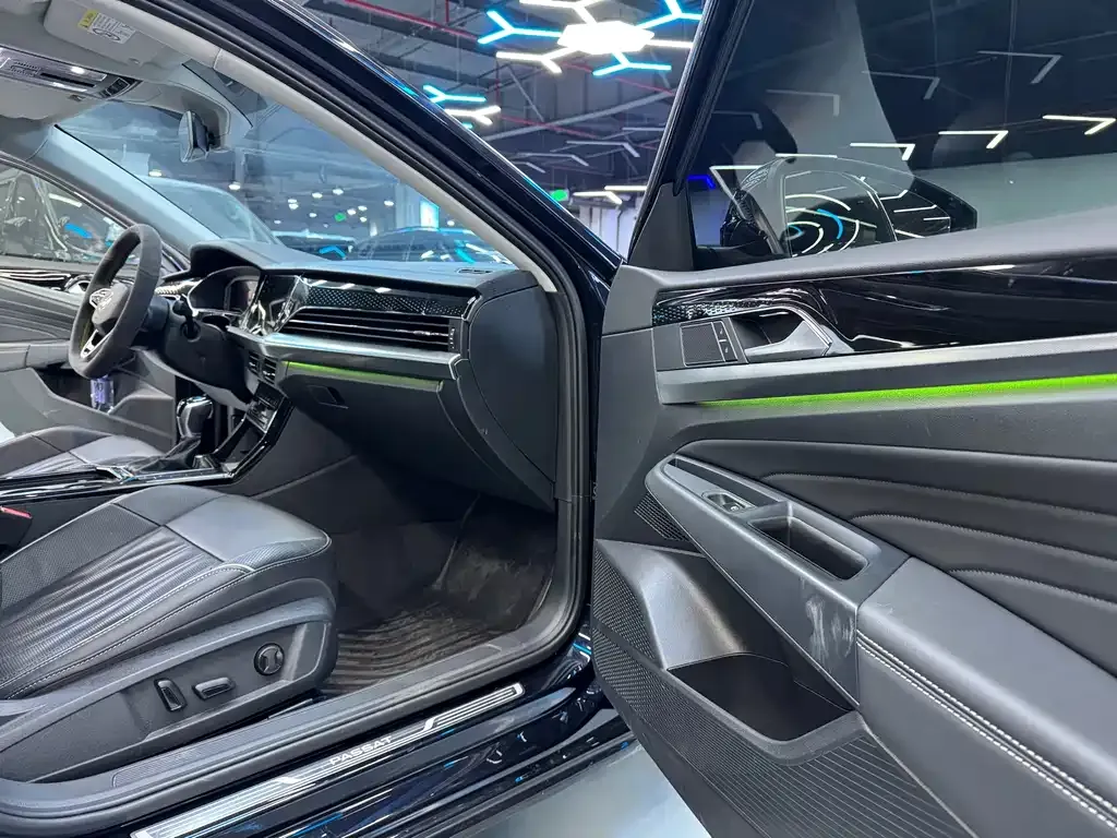 Volkswagen Passat 2022 из CN, фото 10