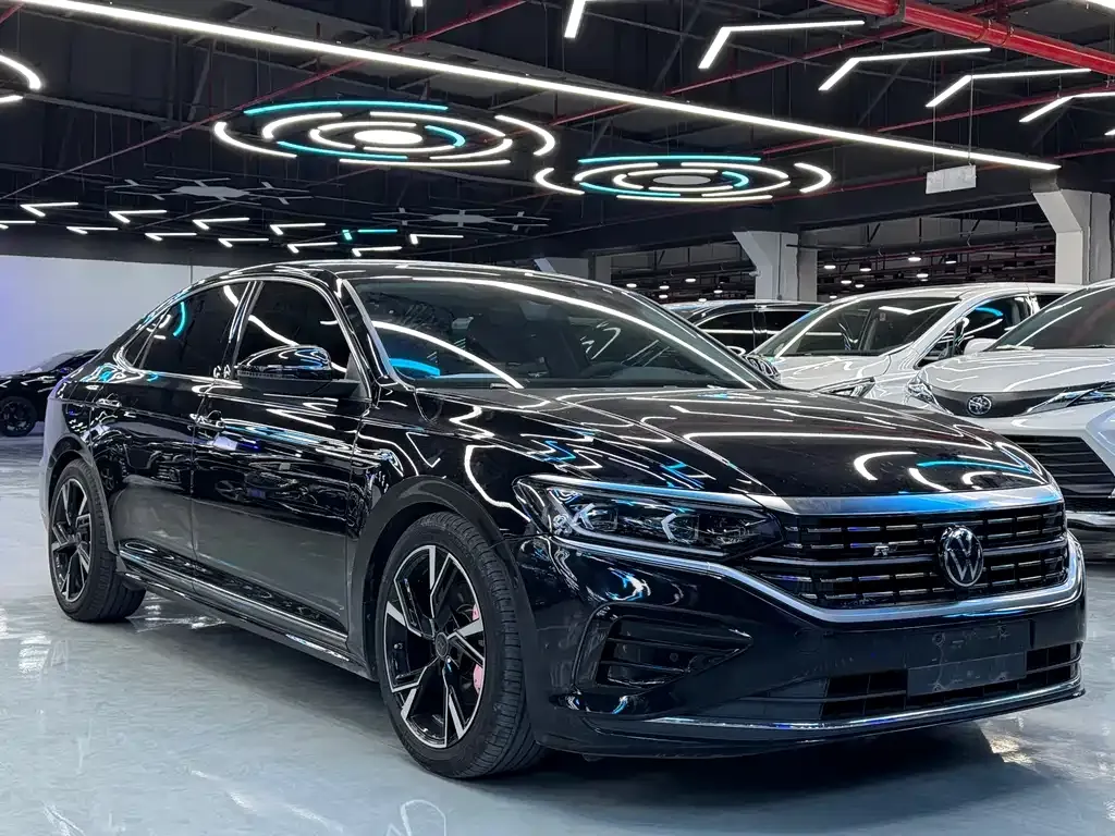 Volkswagen Passat 2022 из CN, фото 3