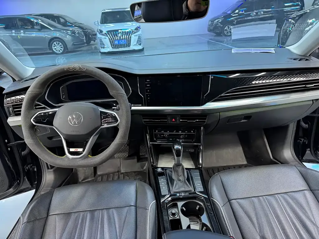 Volkswagen Passat 2022 из CN, фото 8