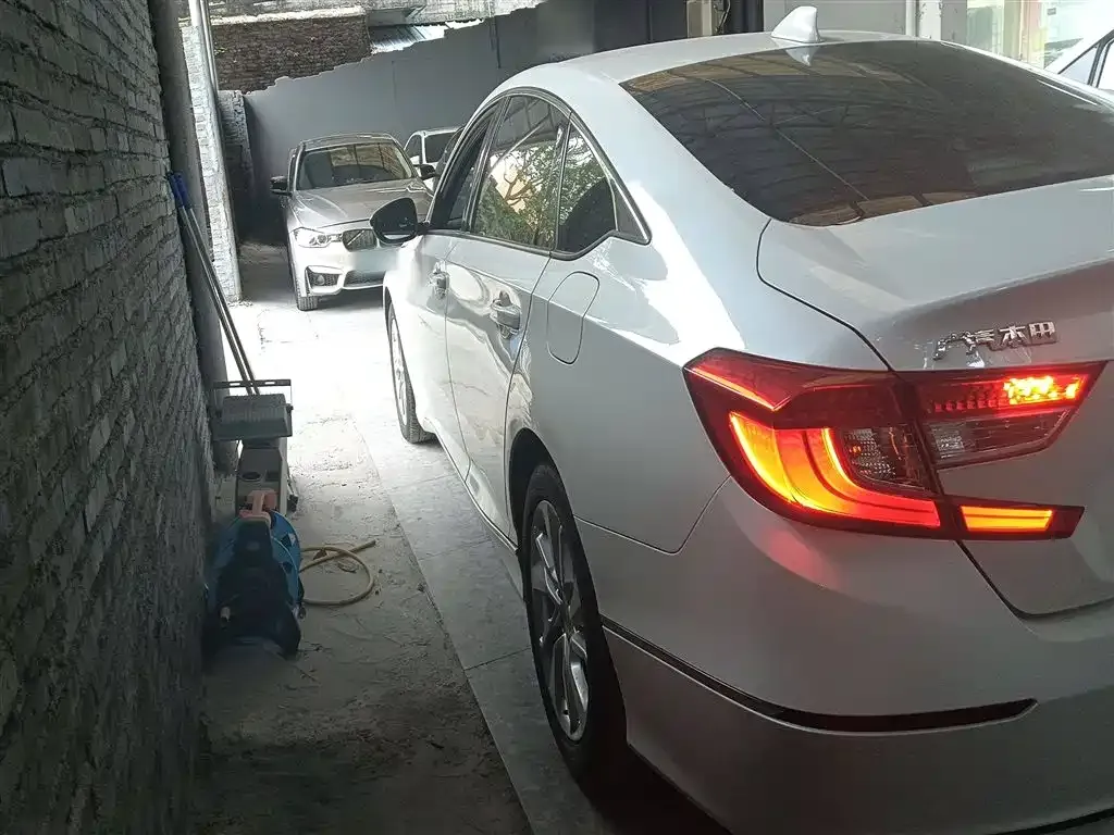 Honda Accord — фото 5