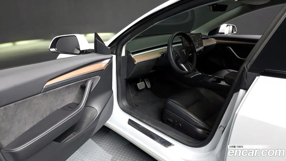Tesla Model 3 2021 из KR, фото 10