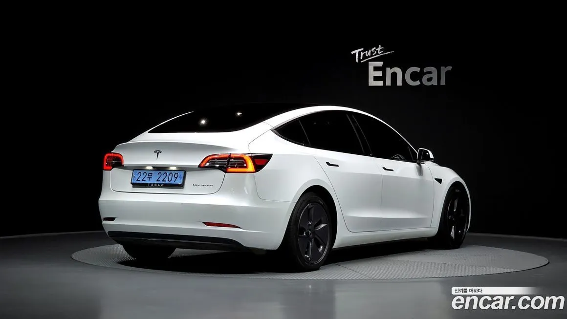 Tesla Model 3 2021 из KR, фото 2
