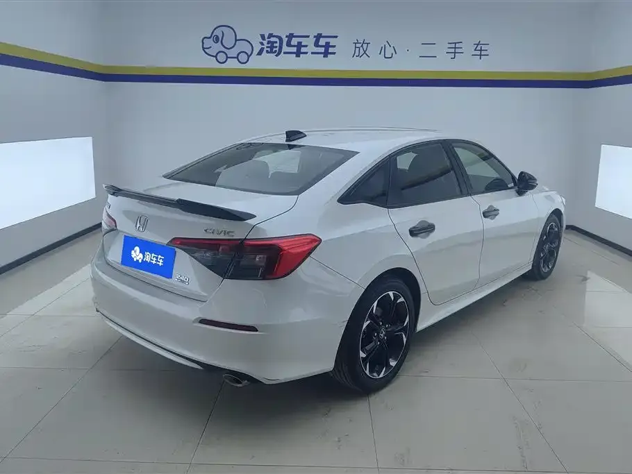 Honda Civic 2023 из CN, фото 3