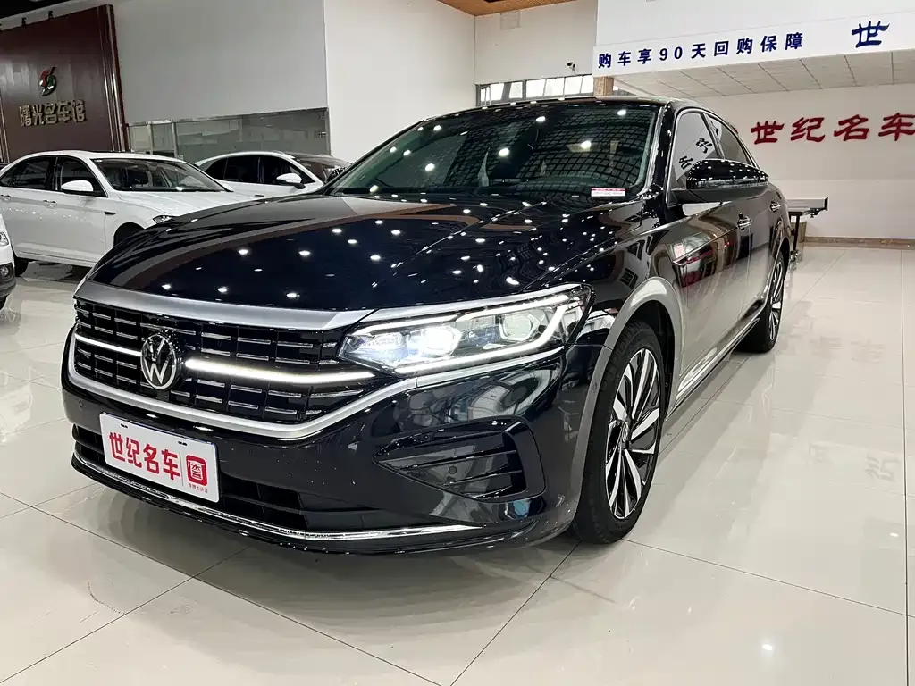 Volkswagen Passat — фото 1