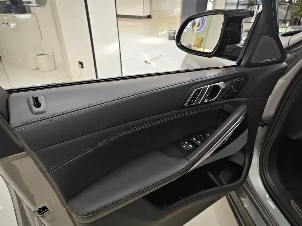 BMW X6 M 2022 из CN, фото 9