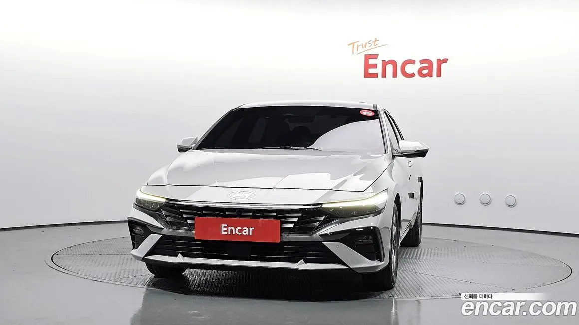 Hyundai AVANTE — фото 3